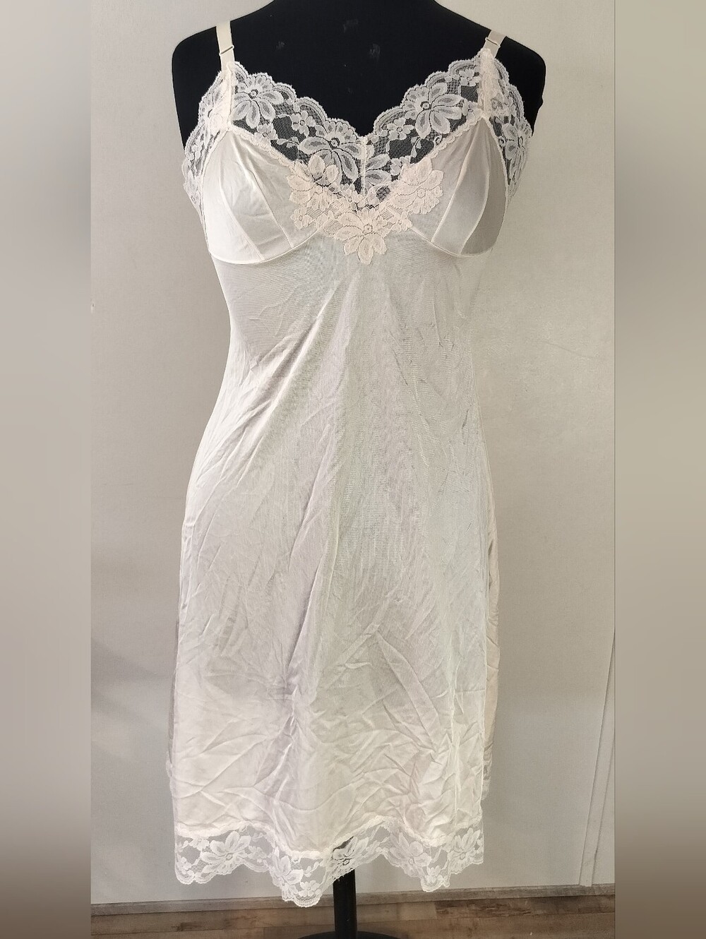 Lace-Trim Cream Slip with Floral Bodice